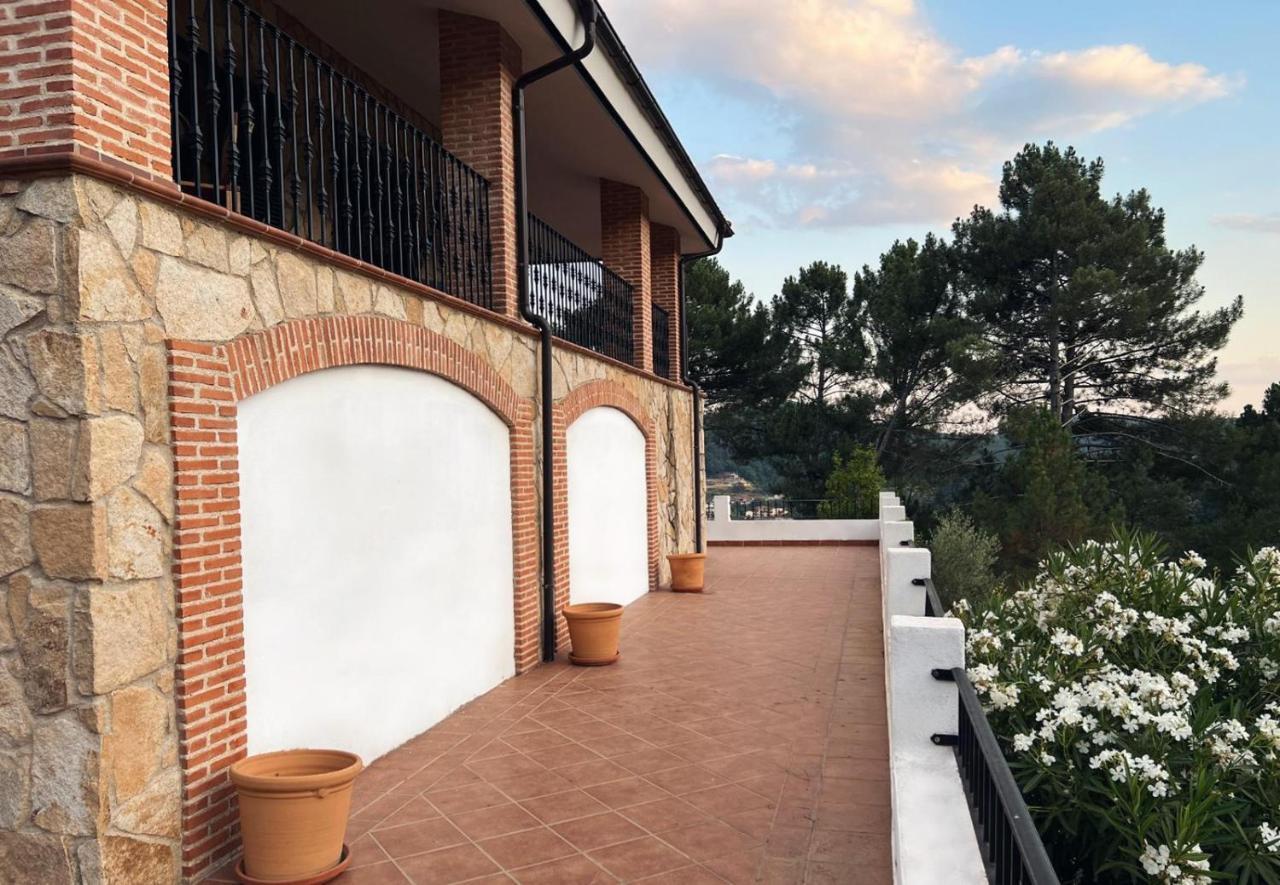 Casa Paco De Gredos Villa อาเรนัส เด ซานเปโดร ภายนอก รูปภาพ