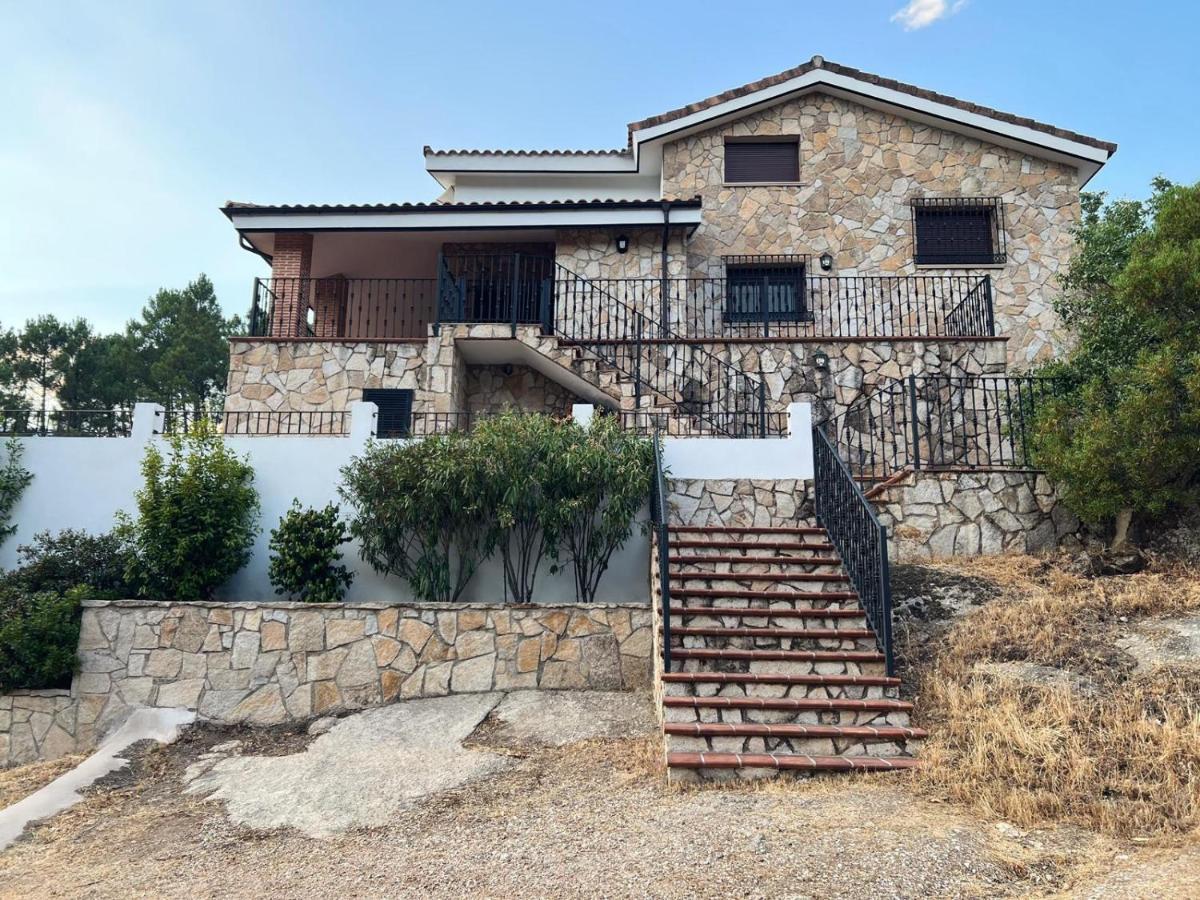 Casa Paco De Gredos Villa อาเรนัส เด ซานเปโดร ภายนอก รูปภาพ