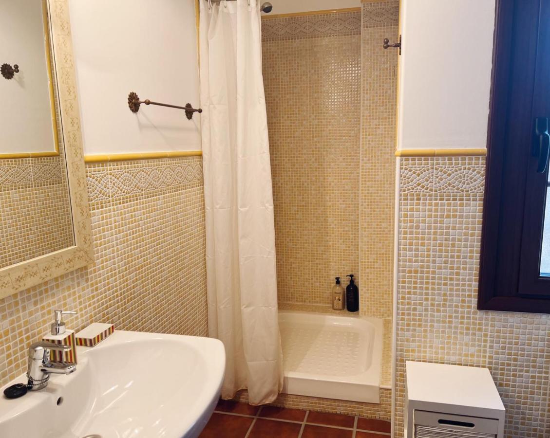 Casa Paco De Gredos Villa อาเรนัส เด ซานเปโดร ภายนอก รูปภาพ