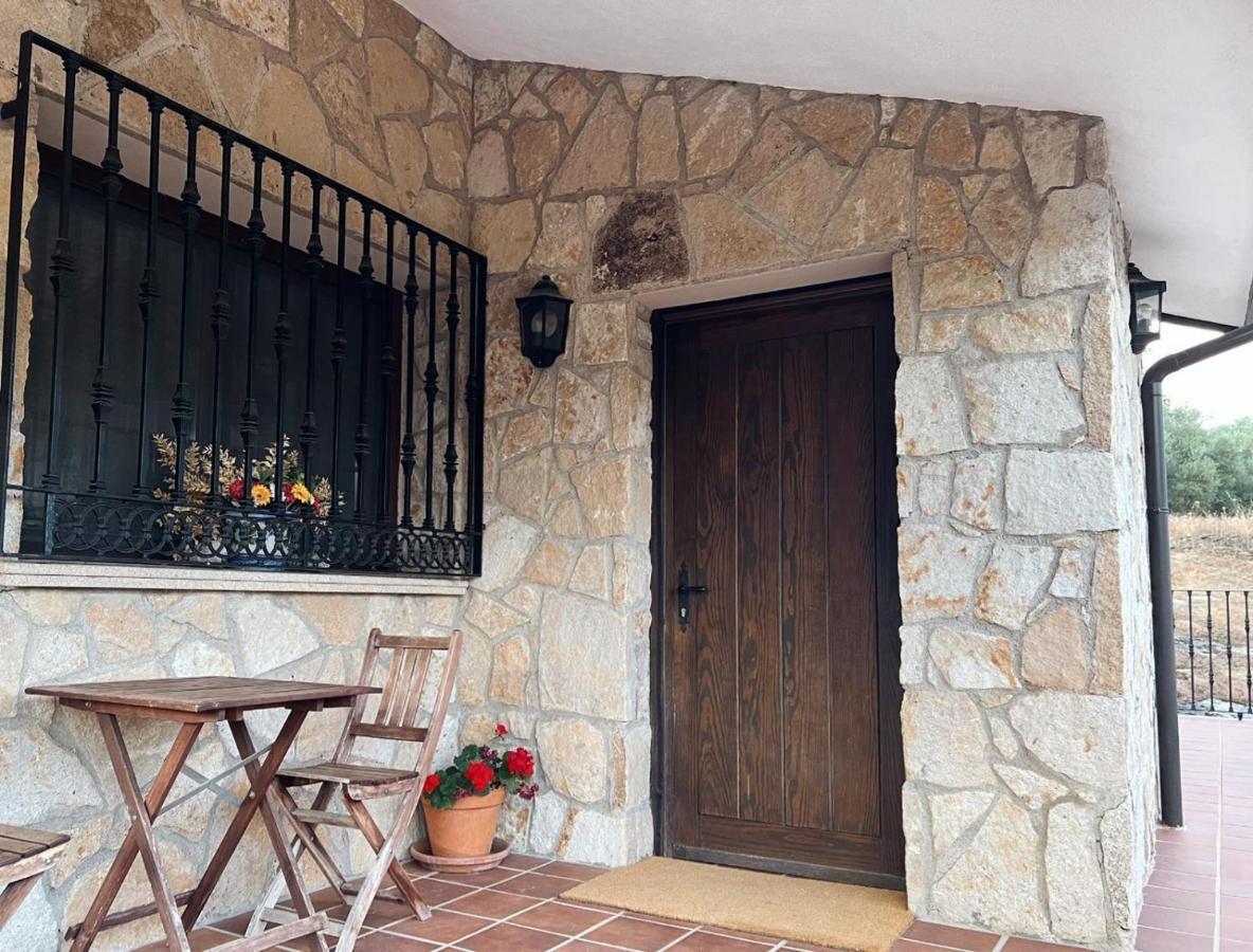 Casa Paco De Gredos Villa อาเรนัส เด ซานเปโดร ภายนอก รูปภาพ